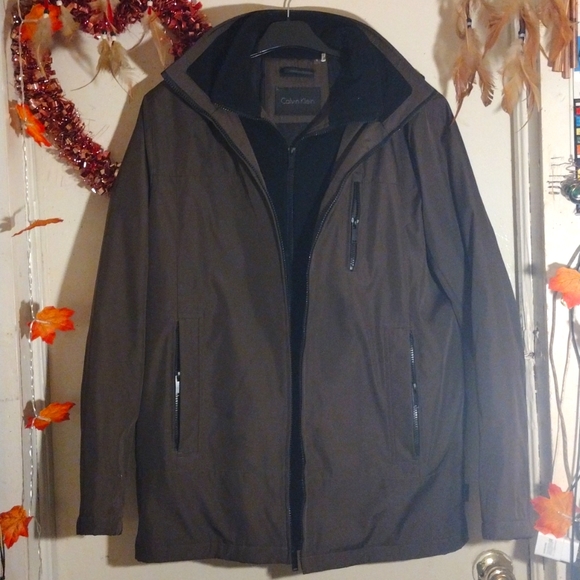 Calvin Klein Outer Wear w/mur Lining. Size Small in Men's but runs Medium. - Picture 2 of 9